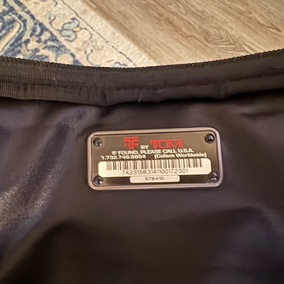 COPY - Tumi Black Rolling Duffel Travel Bag / Suitcase - Picture 13 of 13